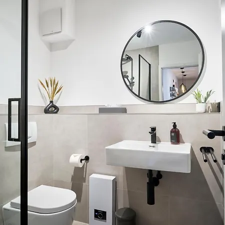 Park Avenue - Design Friesenstrasse - 4 Pers - Wlan - Netflix - 65 Zoll Tv * Κολωνία