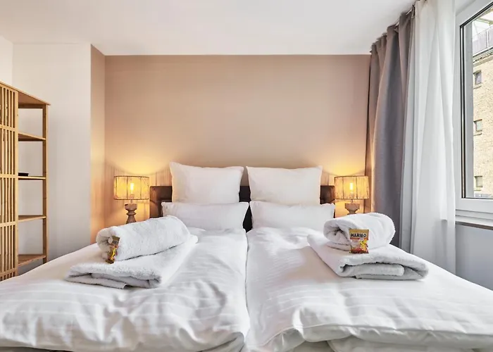 Park Avenue - Design Friesenstrasse - 4 Pers - Wlan - Netflix - 65 Zoll Tv Daire