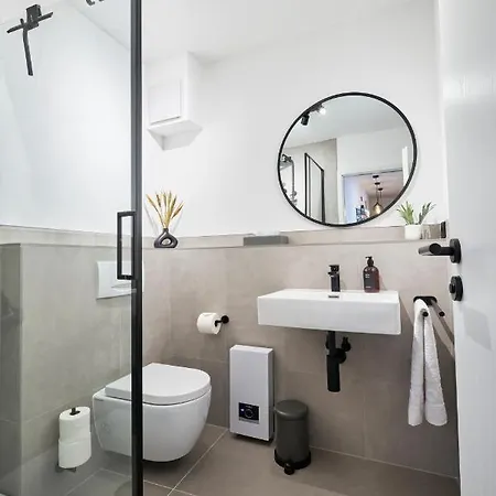 Park Avenue - Design Friesenstrasse - 4 Pers - Wlan - Netflix - 65 Zoll Tv *