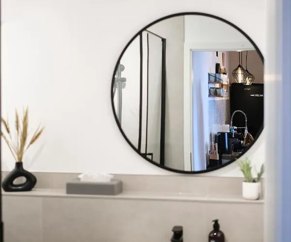 Park Avenue - Design Friesenstrasse - 4 Pers - Wlan - Netflix - 65 Zoll Tv * Кёльн